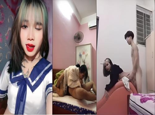 Black Thuong menyelimuti pisang di Tinder